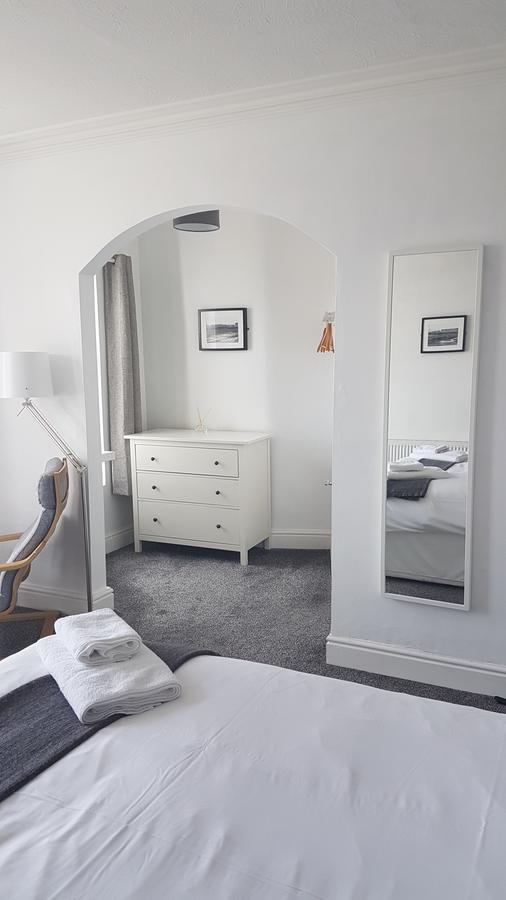 Glan-Neigr Bar Hotell Rhosneigr Exteriör bild