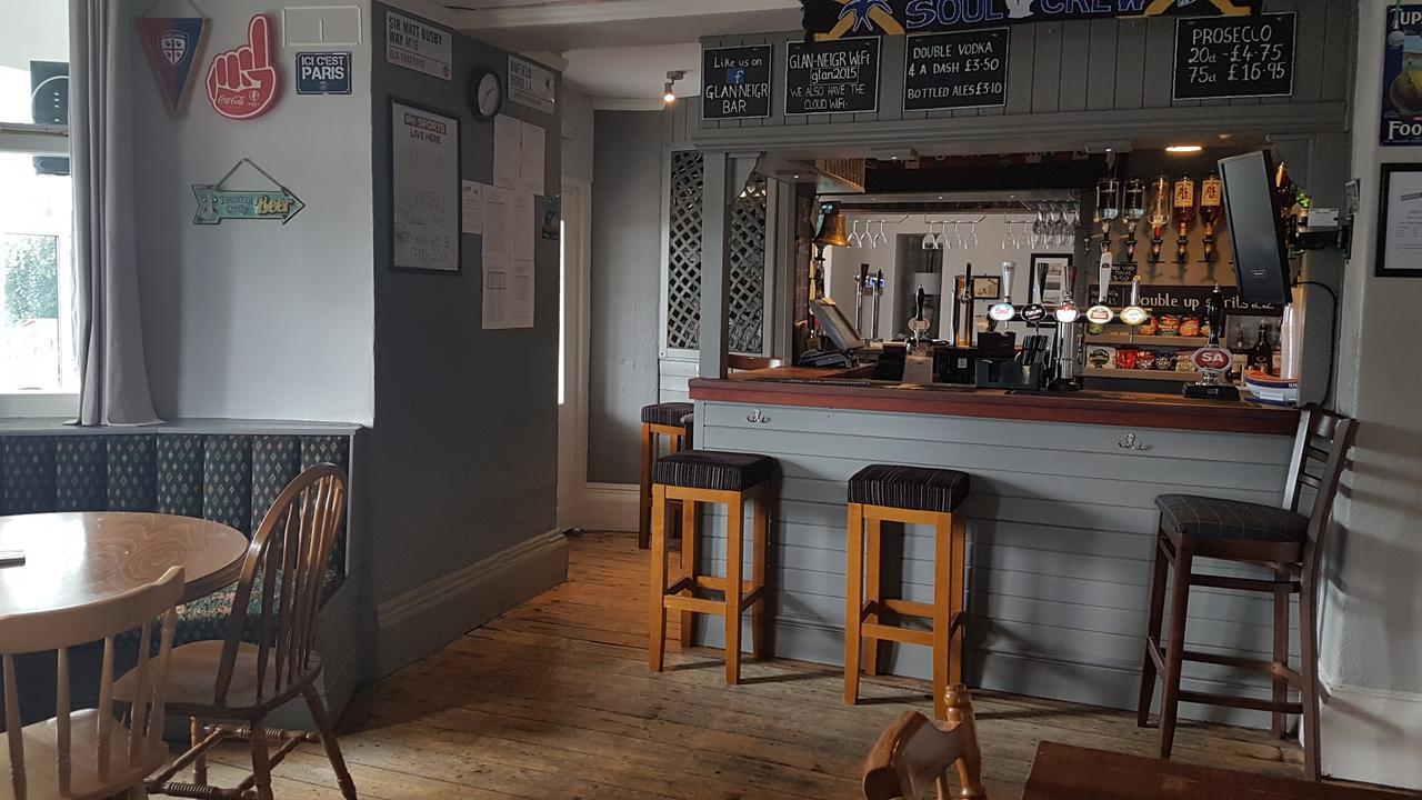 Glan-Neigr Bar Hotell Rhosneigr Exteriör bild